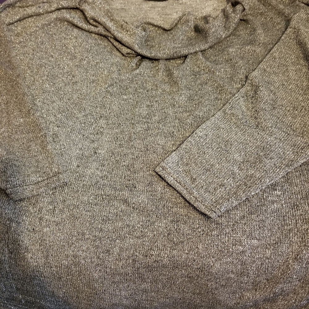 Sweater - Picture 2 of 7